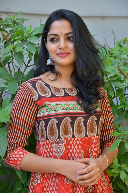 Malayalam Beauty Nikhila Vimal Latest Cute Image Gallery 10